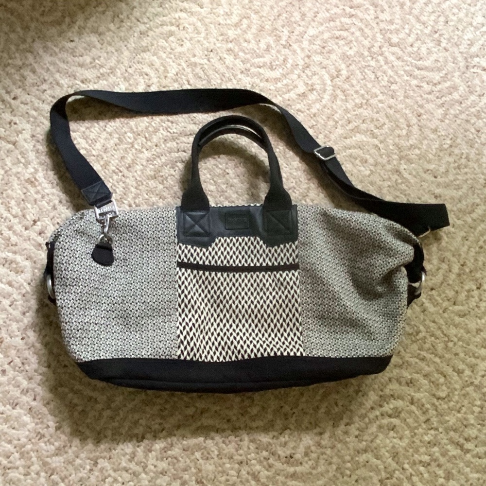 TOMS Seeker Weekender Bag in Black Multi Sweater Felt